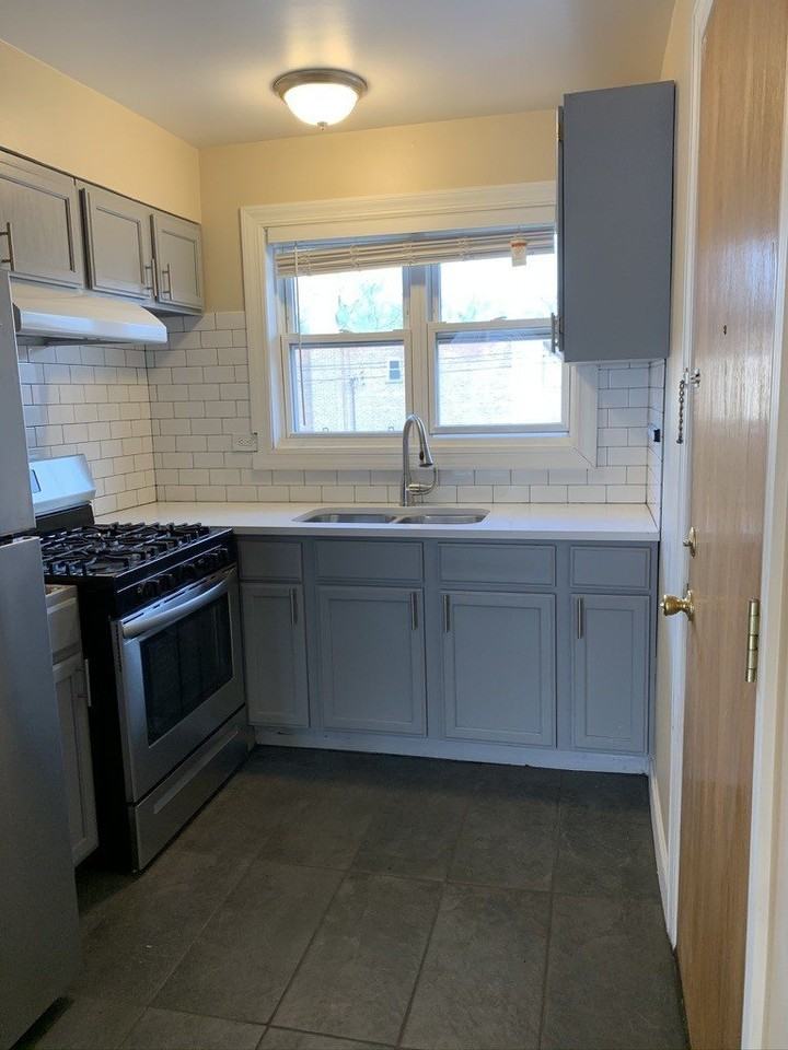 7427 N Winchester Ave Apt 102 - Photo 4 of 14