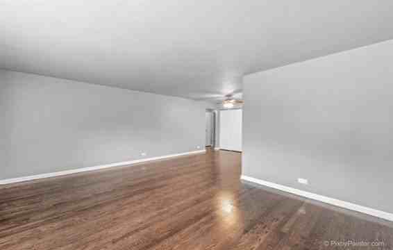 7427 N Winchester Ave Apt 102 - Photo 7 of 14