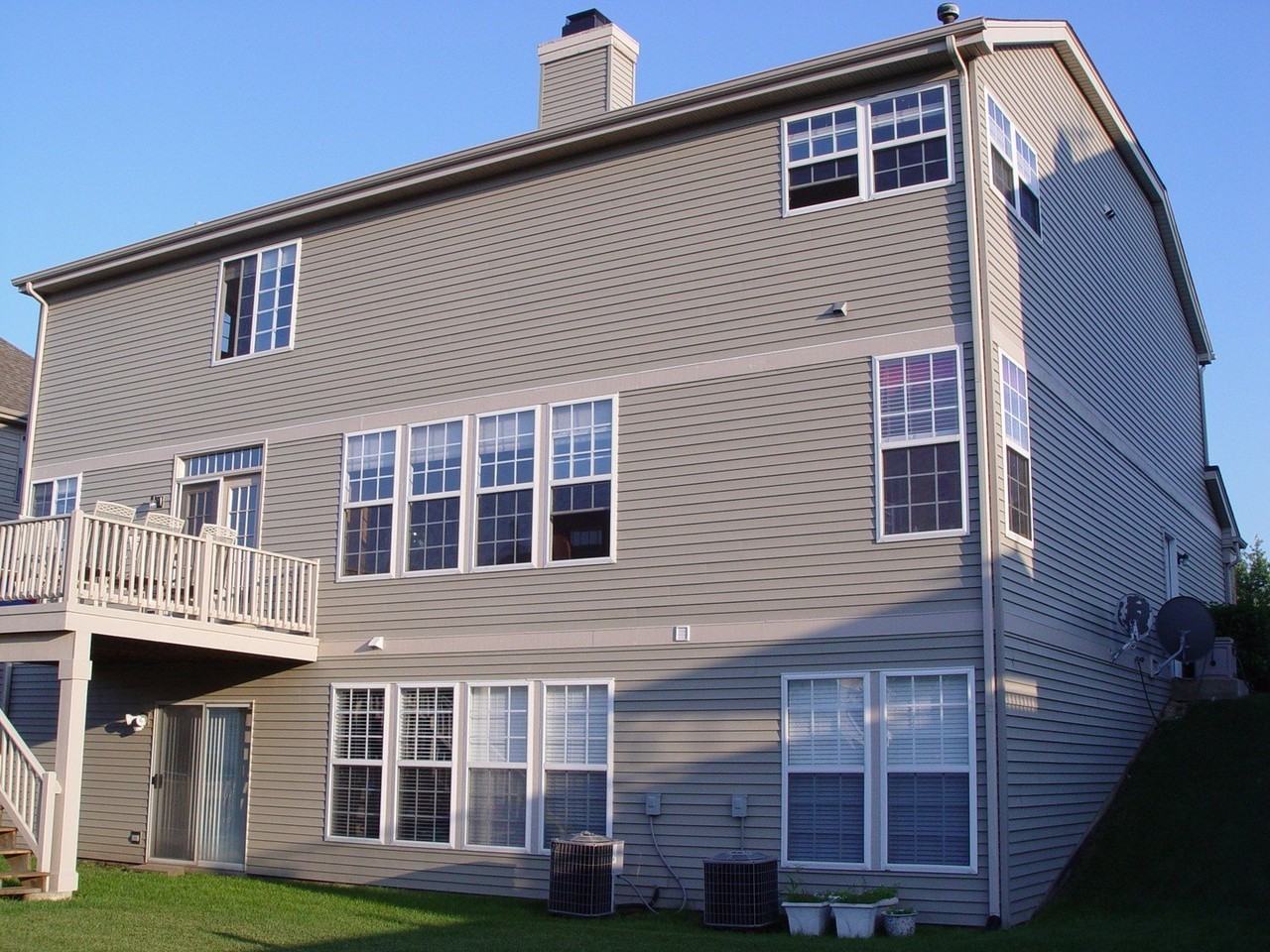 452 E Amherst St - Photo 2 of 21