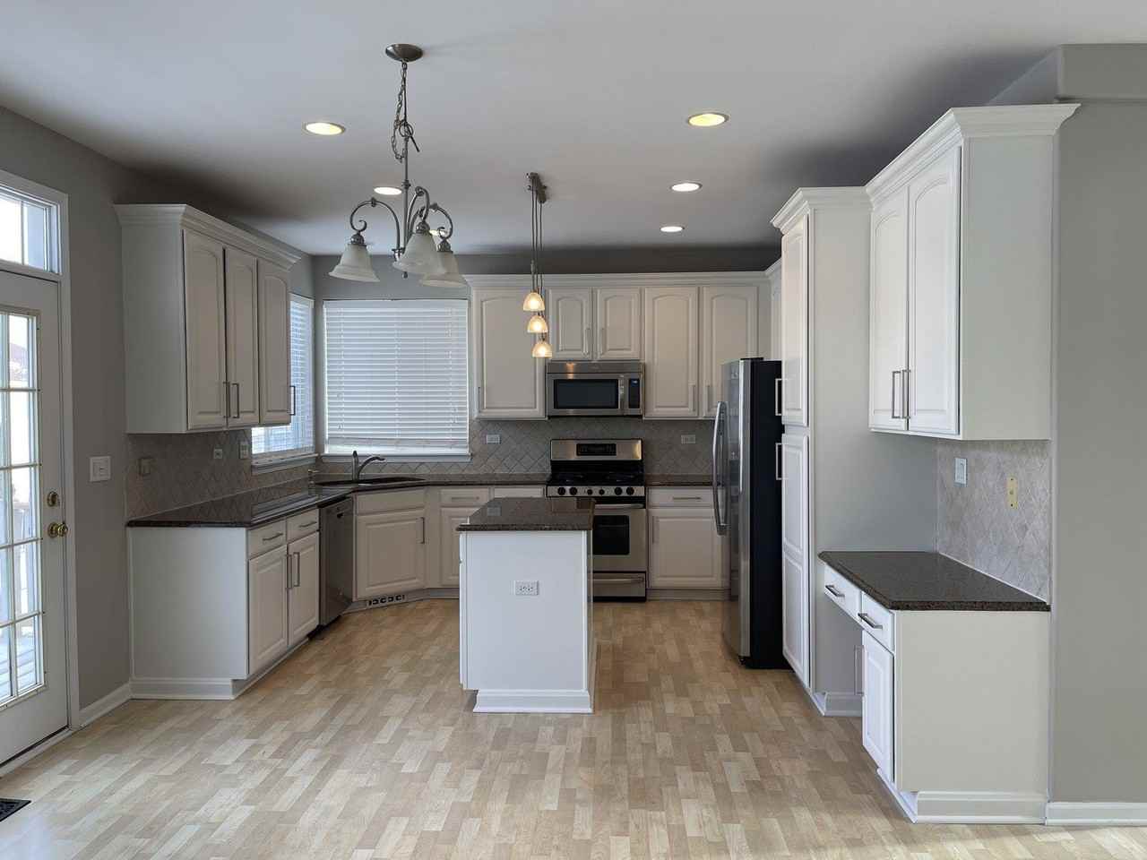 452 E Amherst St - Photo 6 of 21