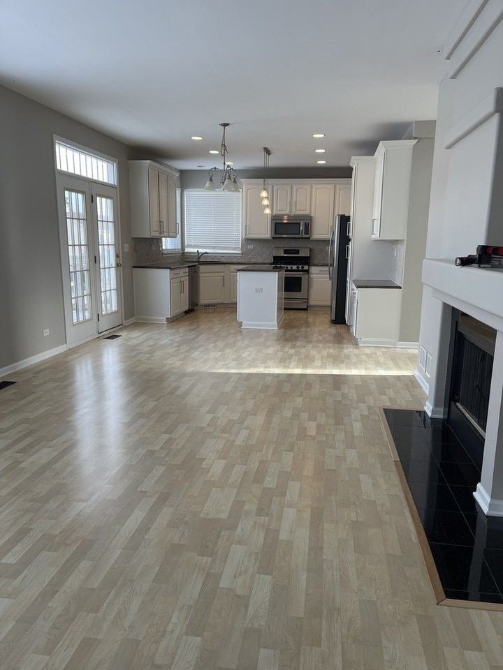 452 E Amherst St - Photo 7 of 21