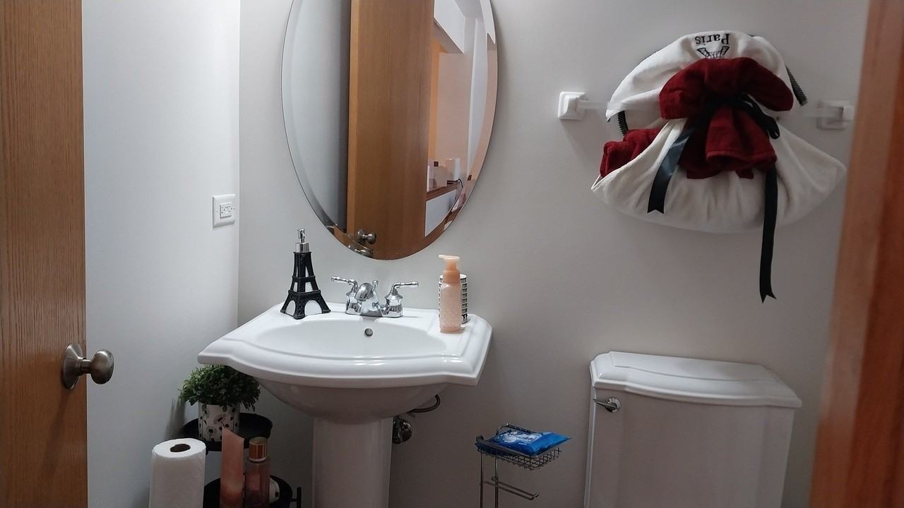 12745 W Wakefield Dr Unit 12745 - Photo 4 of 23