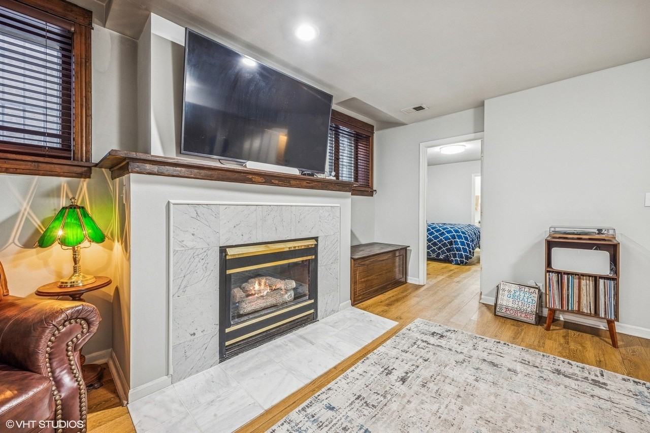 659 W Buckingham Pl Unit G - Photo 3 of 15