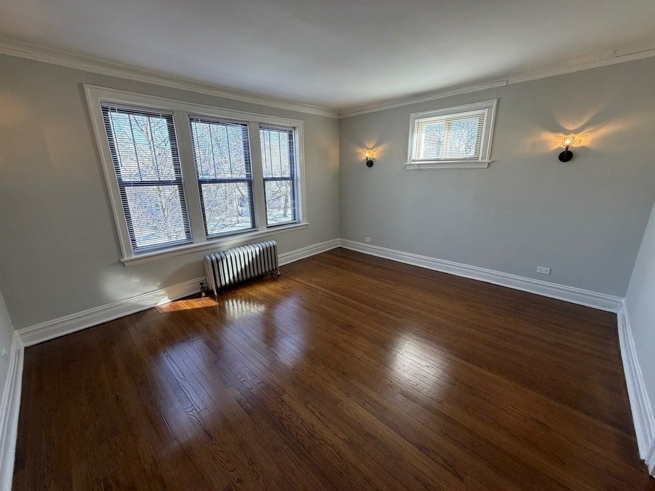 1525 W Estes Ave Apt B1 - Photo 5 of 11