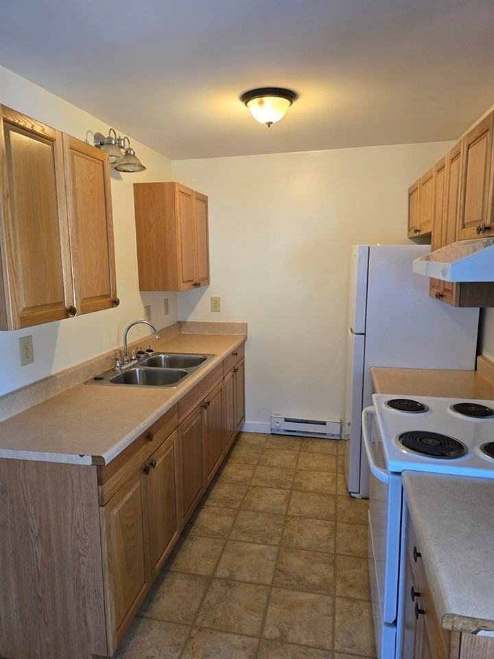 55 East Ave - Photo 3 of 4