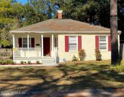 featured image of 2105 Kingswood Rd