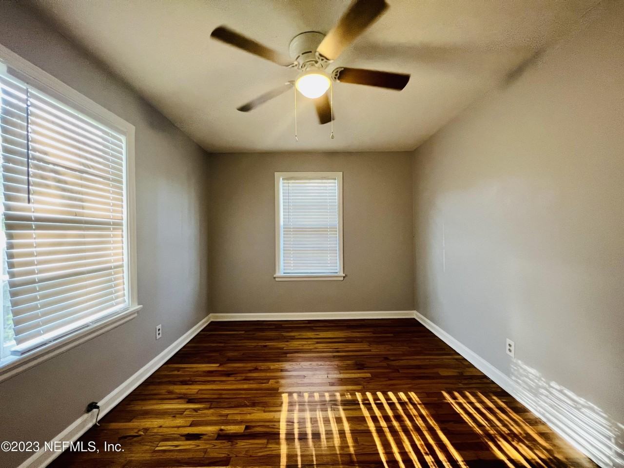 2105 Kingswood Rd - Photo 7 of 15