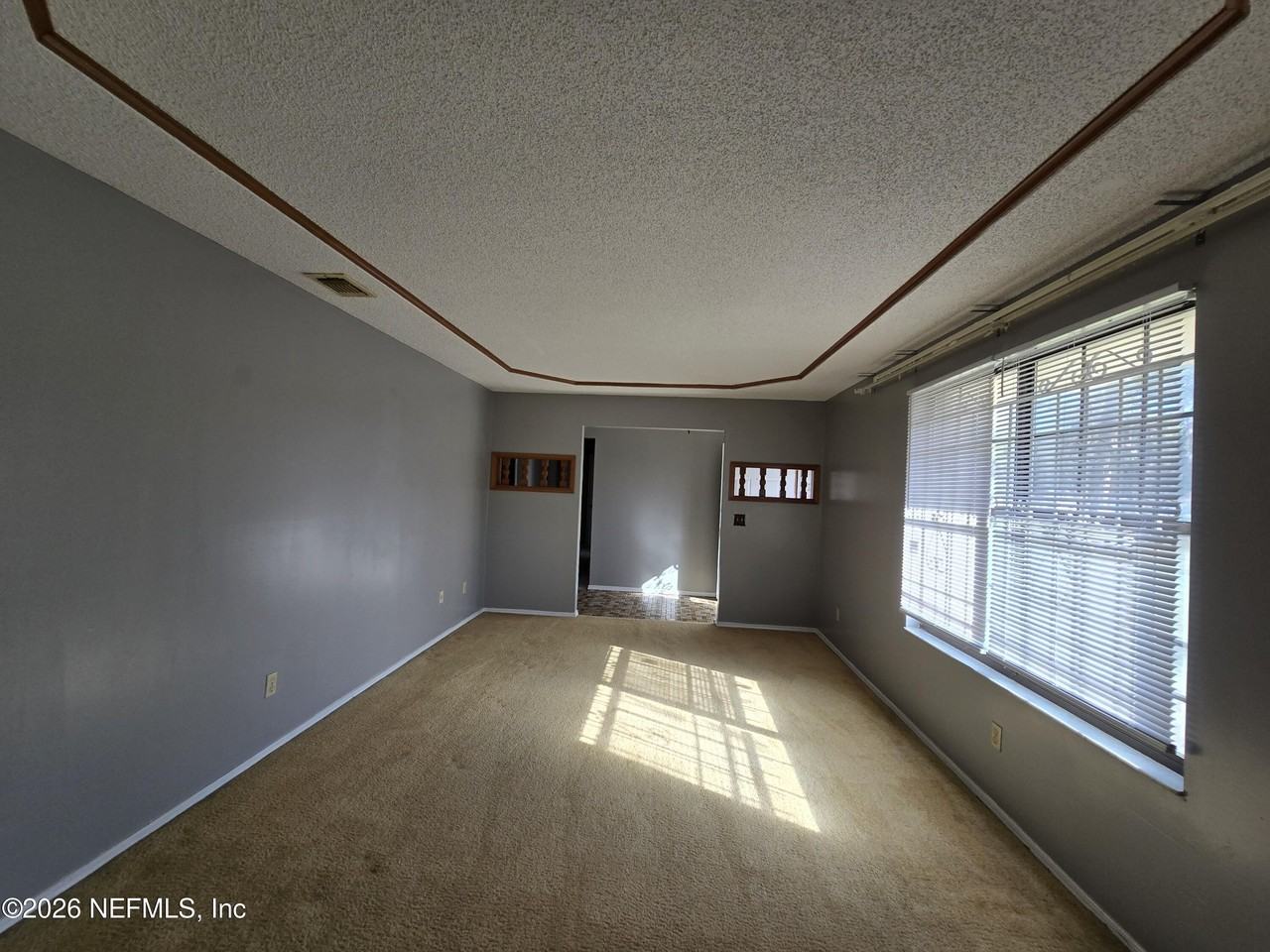 5639 Sophist Cir N - Photo 4 of 32