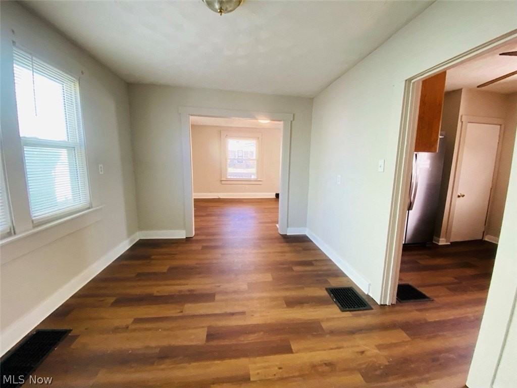 748 Merton Ave - Photo 7 of 23