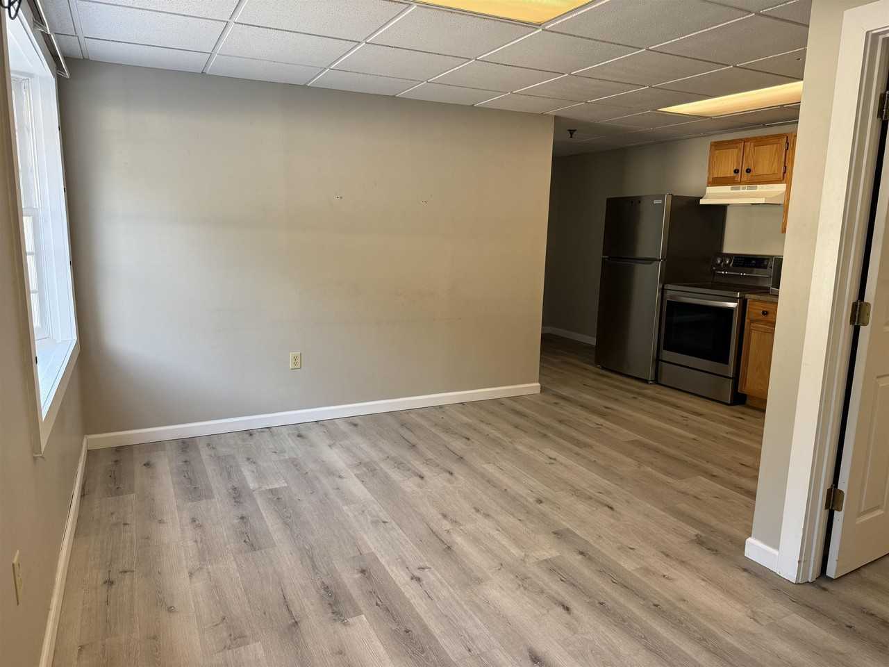 4 Commerce St - Photo 3 of 9