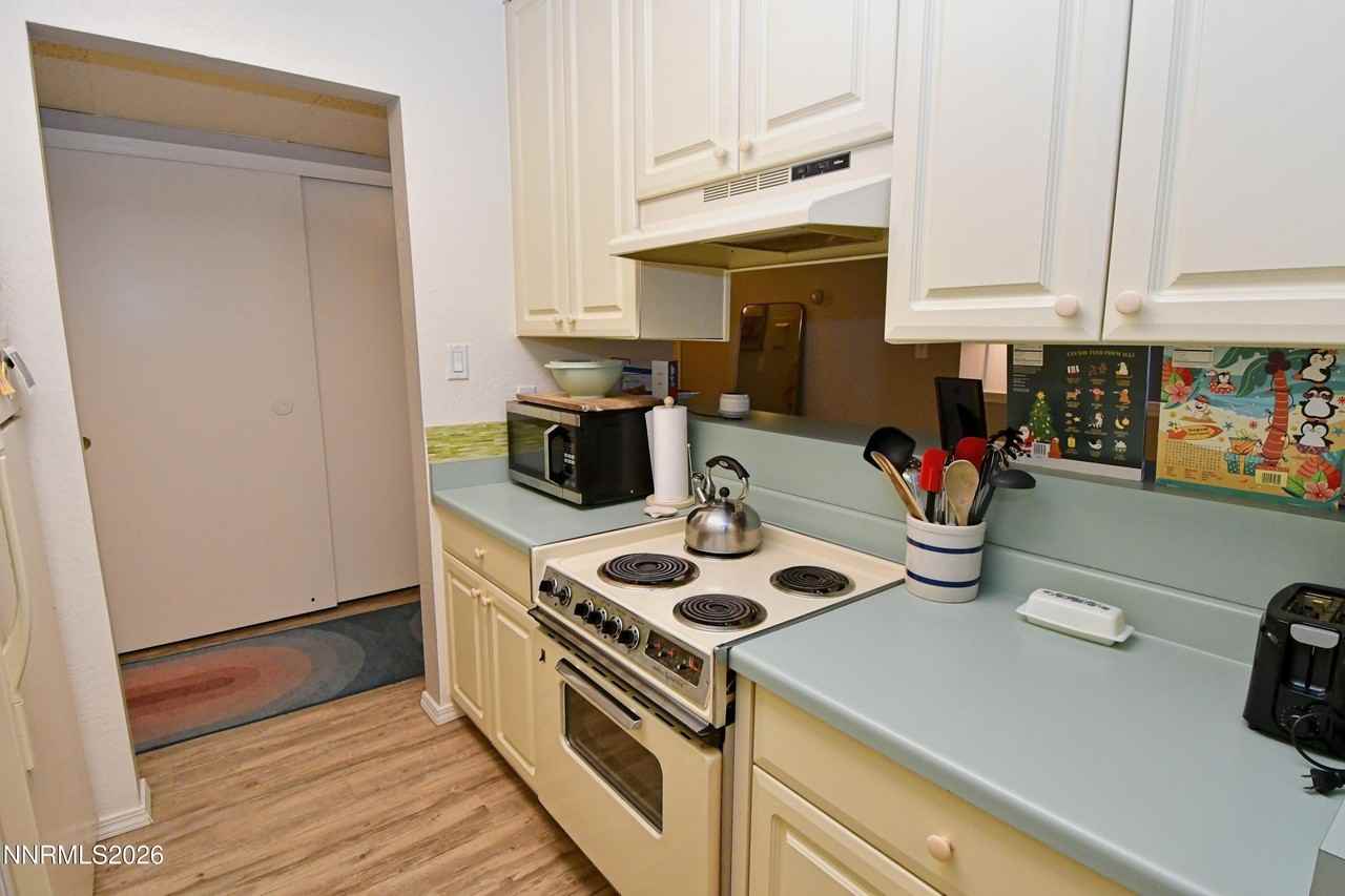 2955 Lakeside Dr Unit 301 - Photo 2 of 13