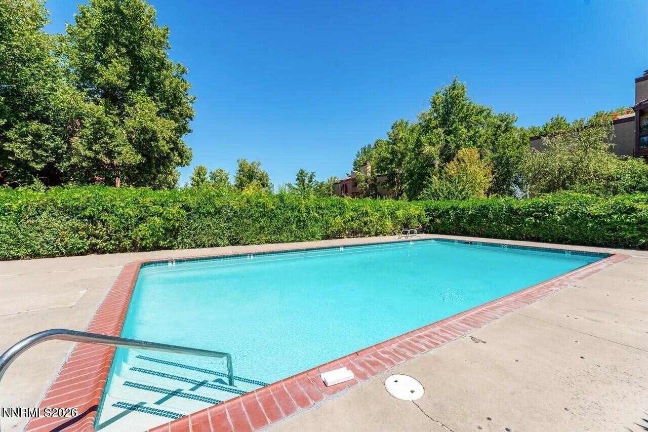 2955 Lakeside Dr Unit 301 - Photo 7 of 13