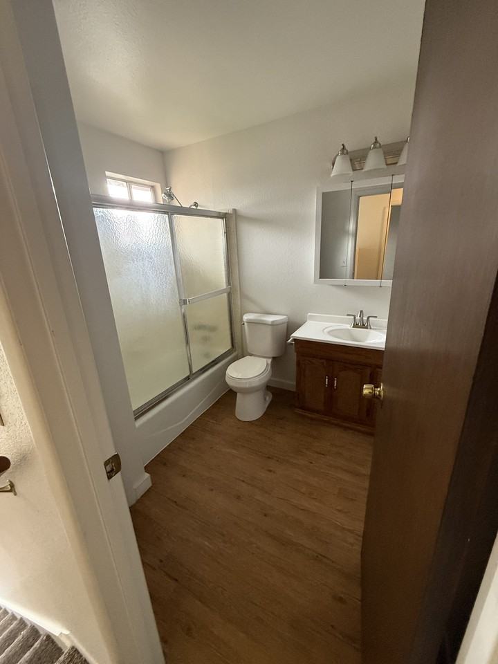 655 E Malibu Dr - Photo 5 of 11