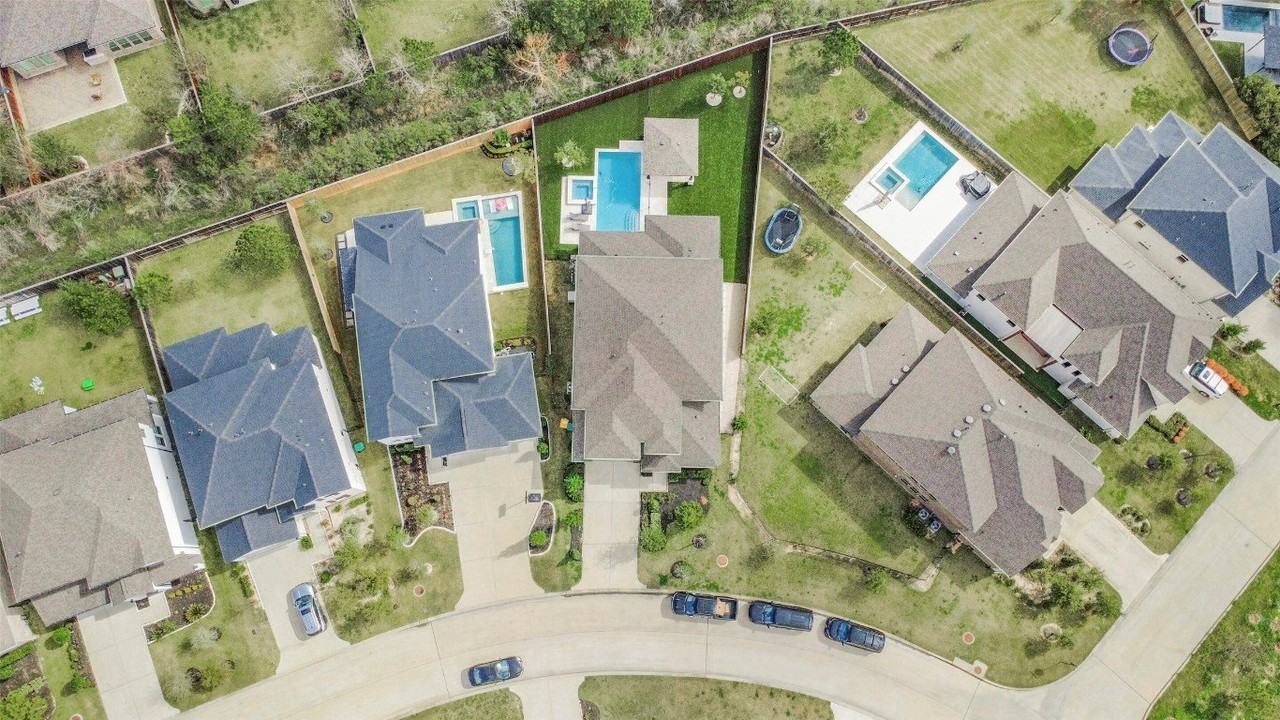 147 Renodes Garden Ln - Photo 5 of 44