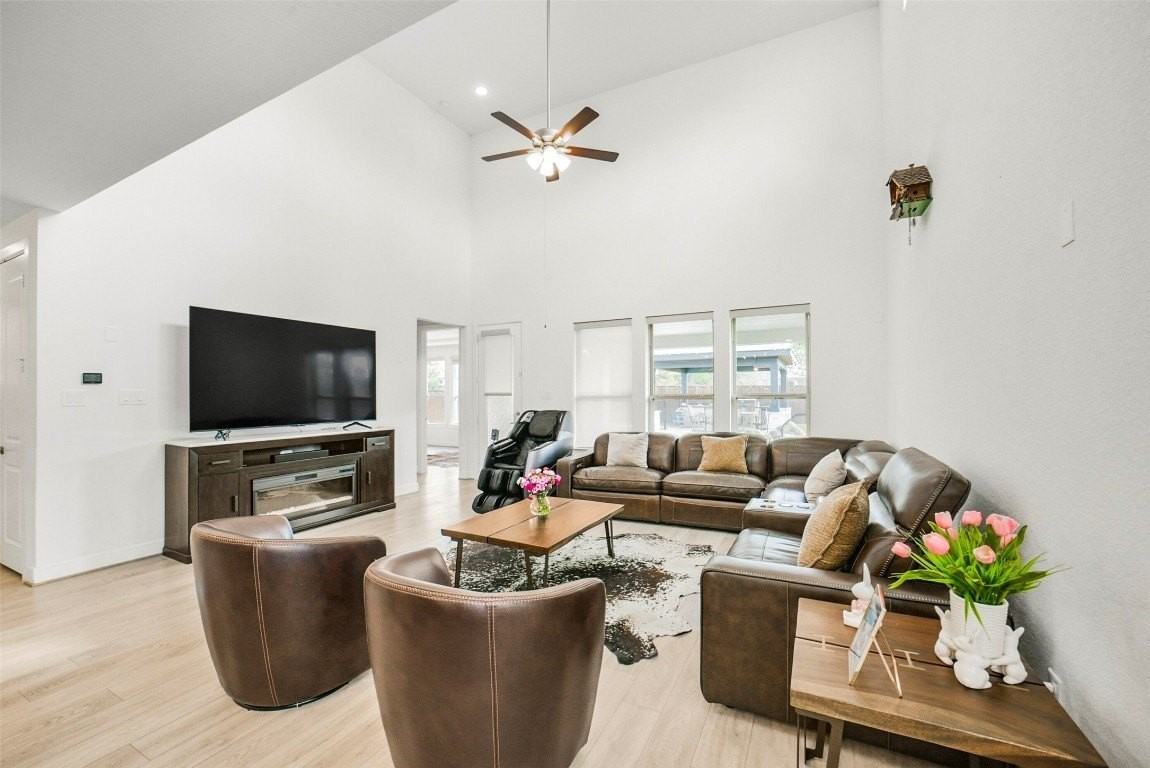 147 Renodes Garden Ln - Photo 6 of 44