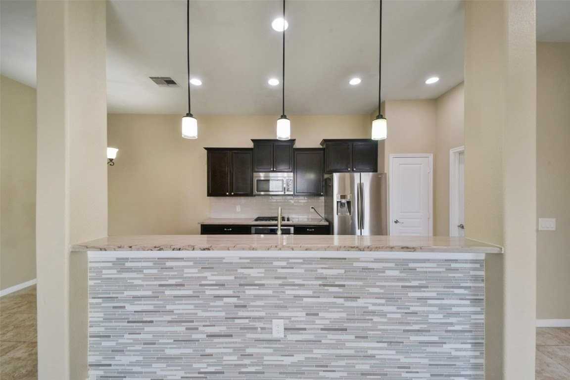 13515 Smith Lake Ln - Photo 6 of 31