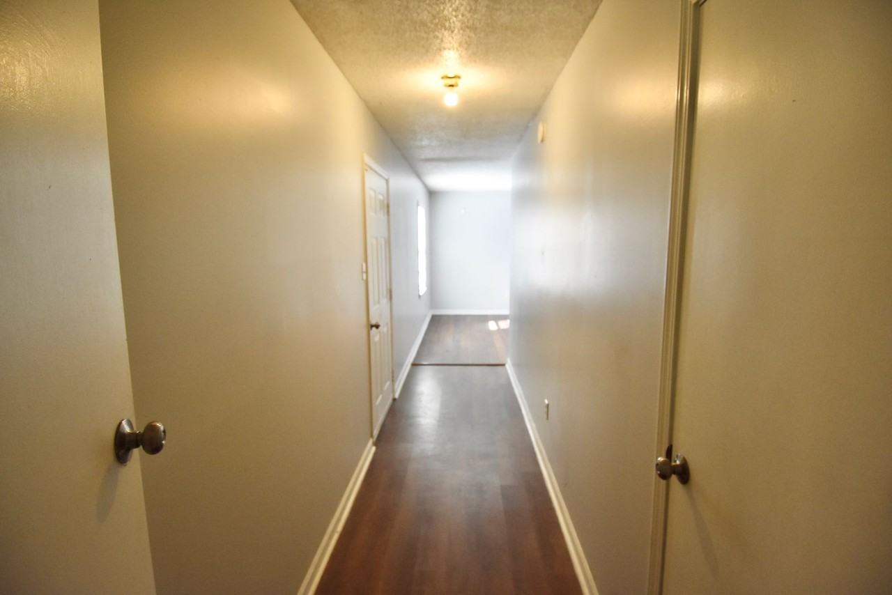 4060 Tessland Rd - Photo 5 of 15