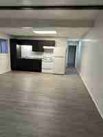 featured image of 103 S 8th St