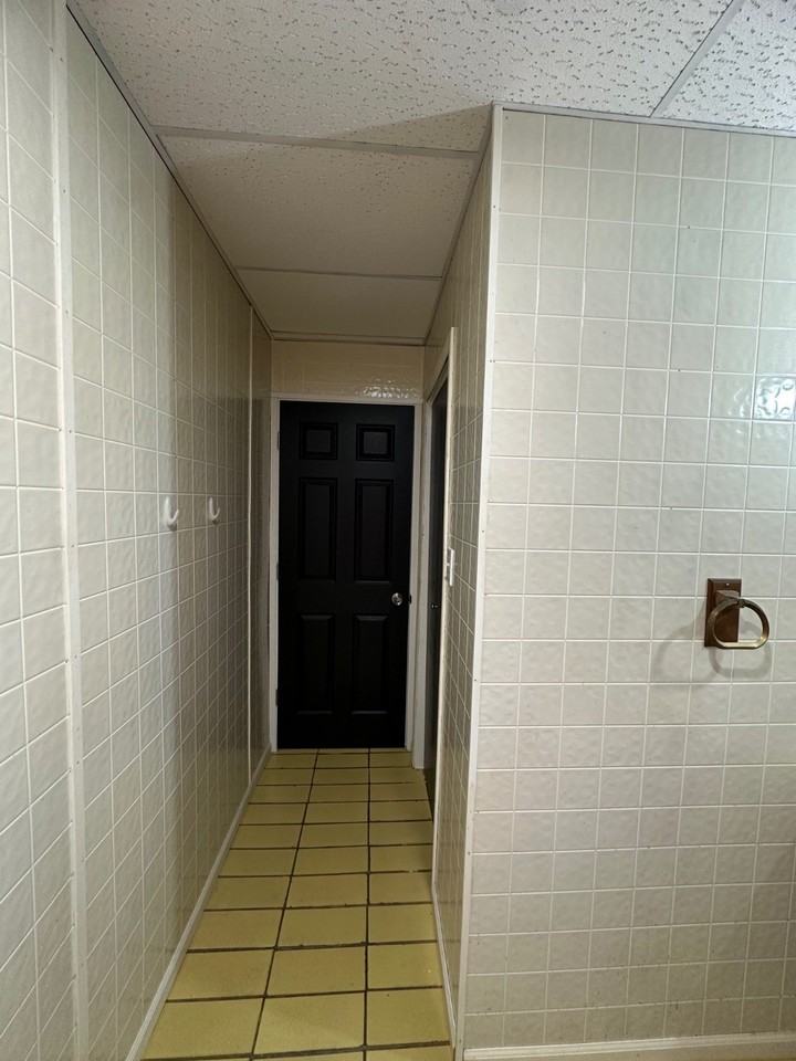 103 S 8th St - Photo 6 of 6