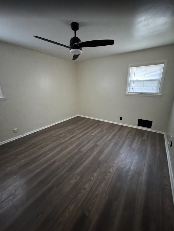 6518 W Hampton Ave #1 - Photo 2 of 4