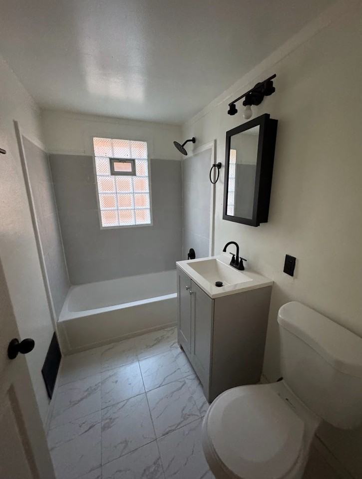 6518 W Hampton Ave #1 - Photo 3 of 4