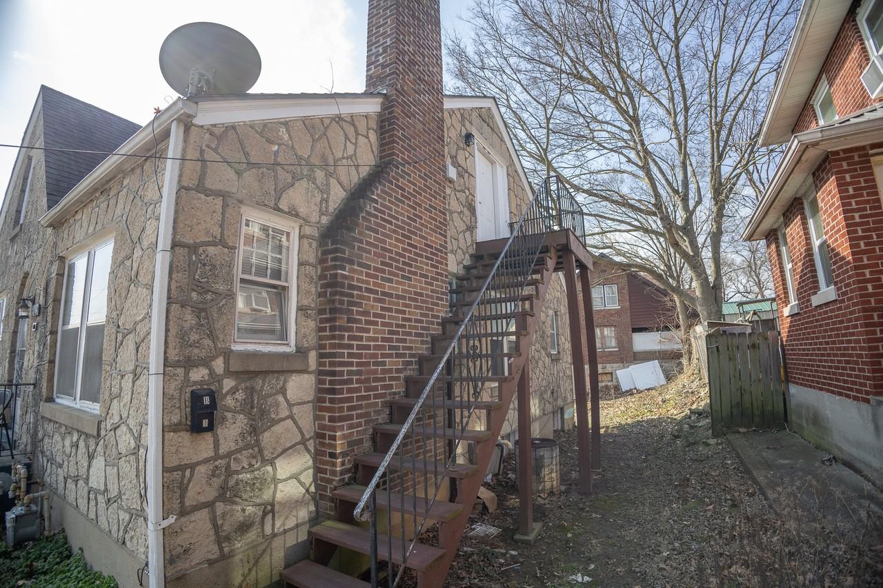 1214 E Dunklin St #B - Photo 2 of 12