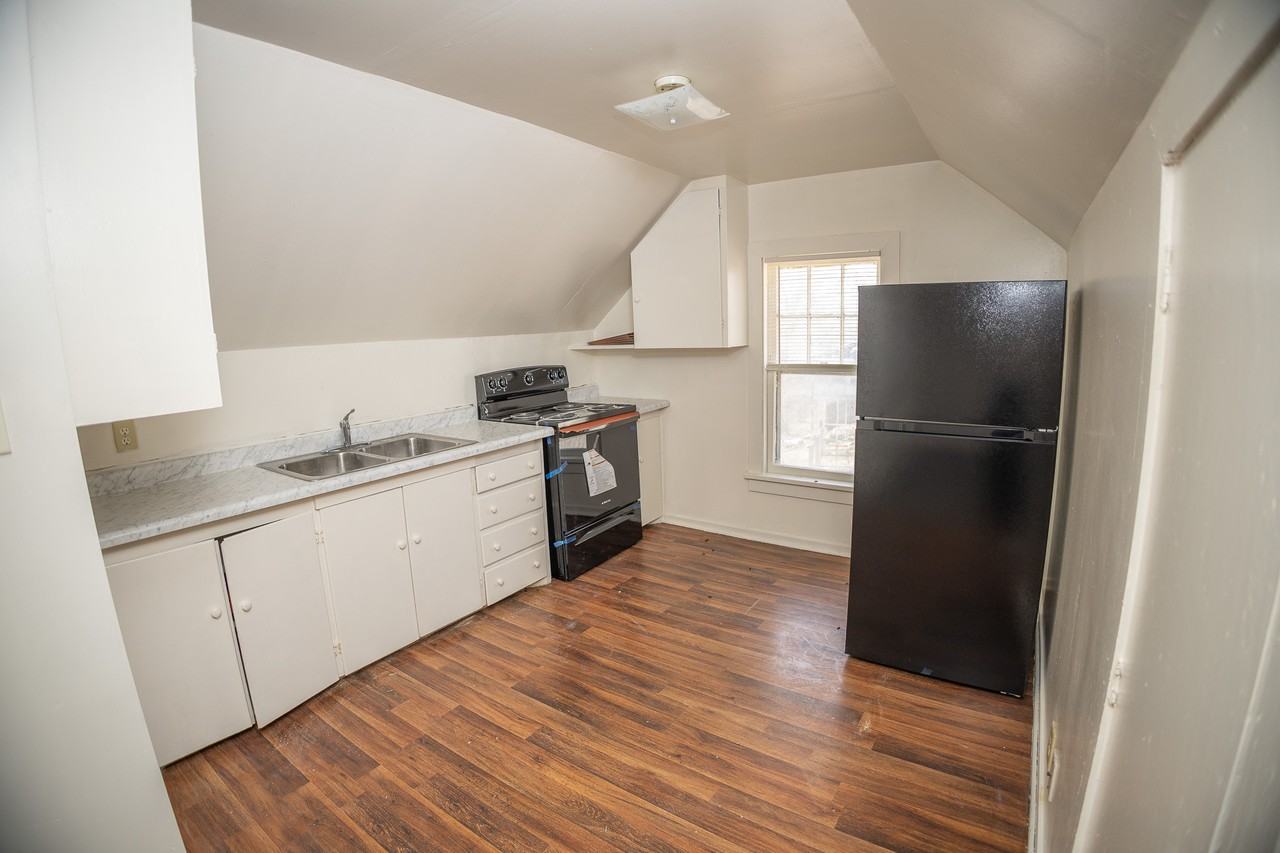 1214 E Dunklin St #B - Photo 5 of 12