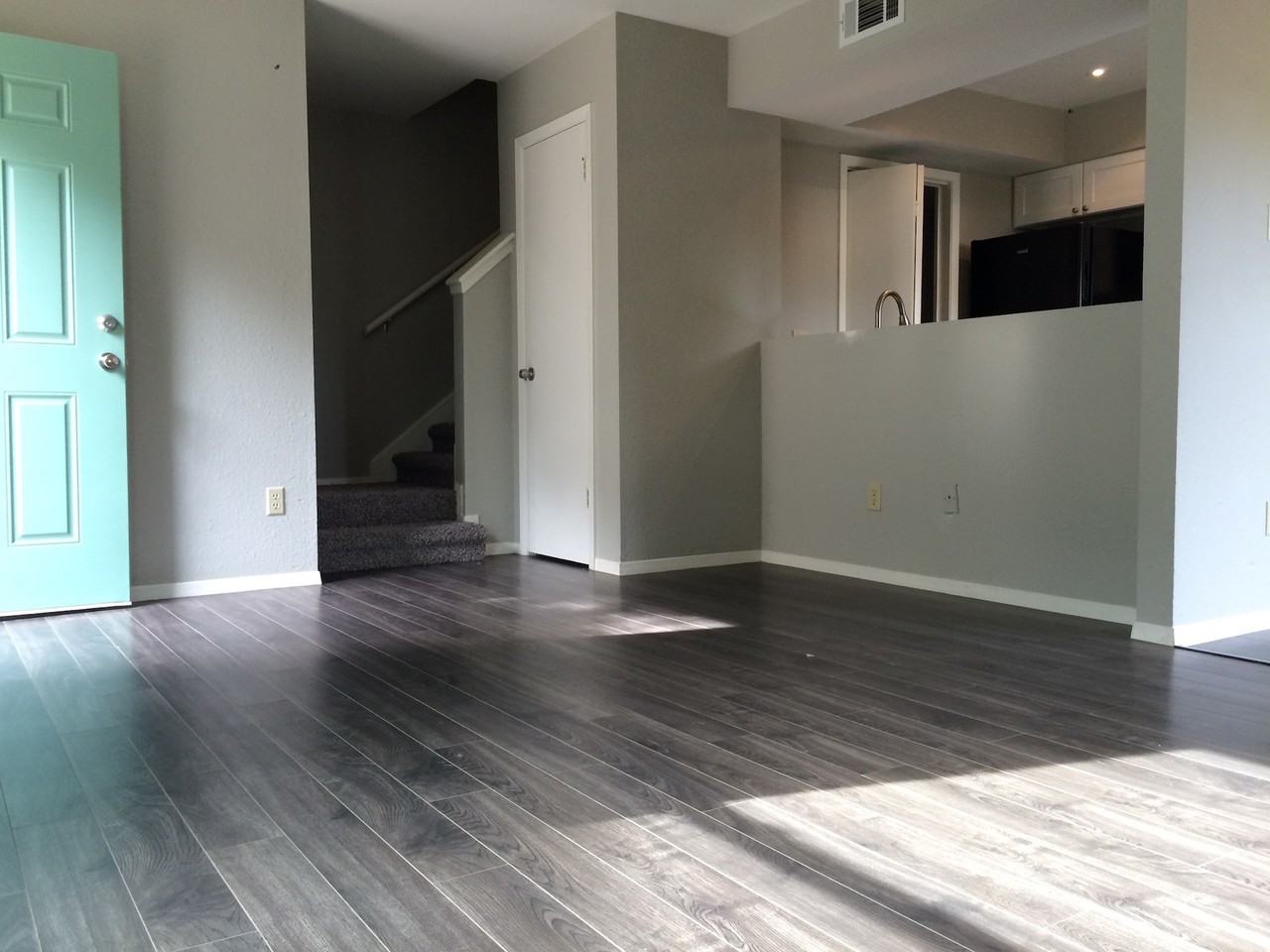 6003 Cougar Dr #B - Photo 4 of 13