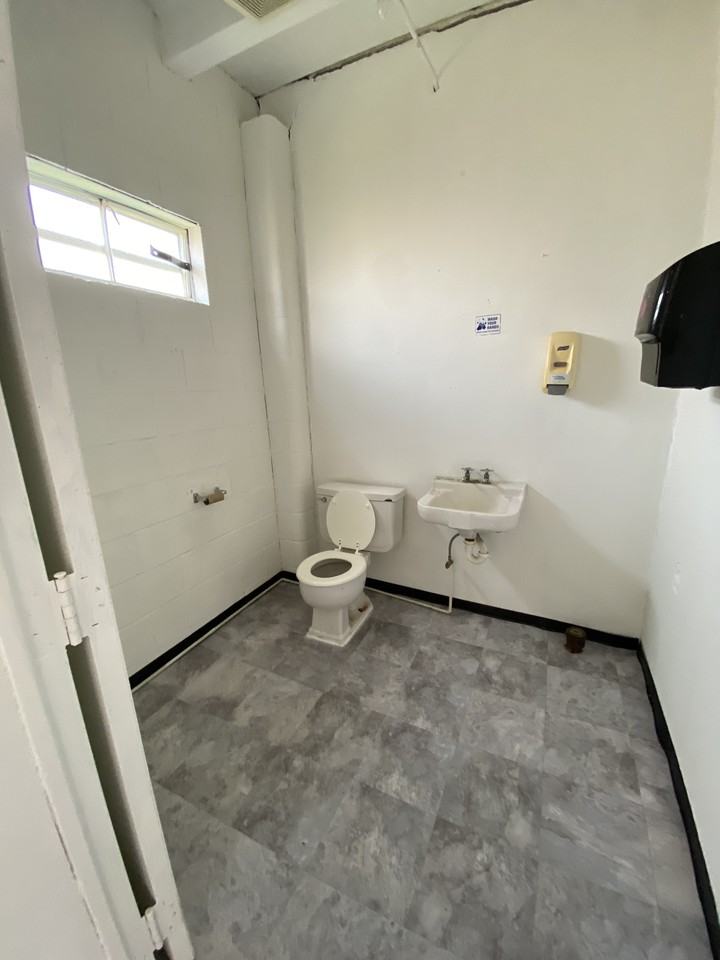 3214 Ferndale Dr - Photo 4 of 6