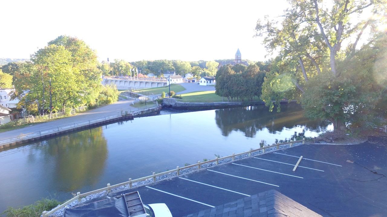 112 Broad St #8 - Photo 3 of 11