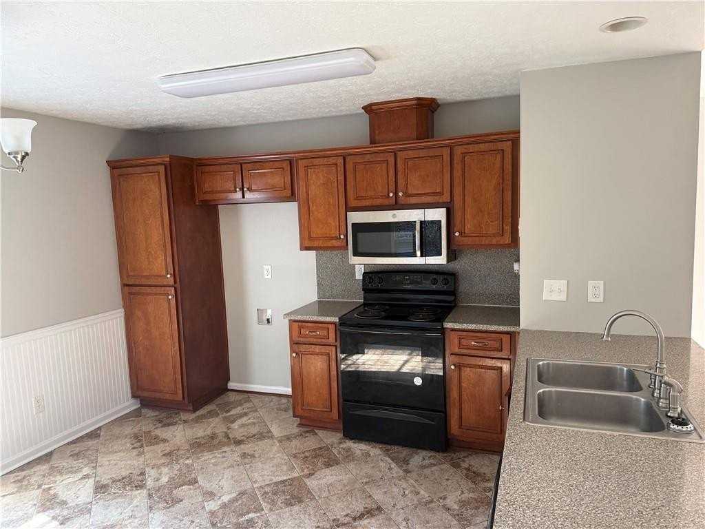 2105 11th Ave - Photo 4 of 15