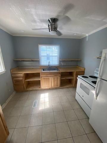 122 Shamrock Ave - Photo 3 of 11