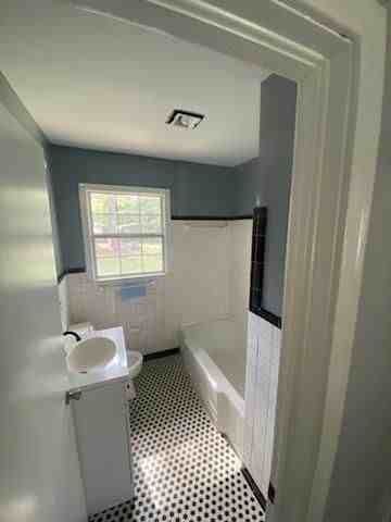 122 Shamrock Ave - Photo 4 of 11