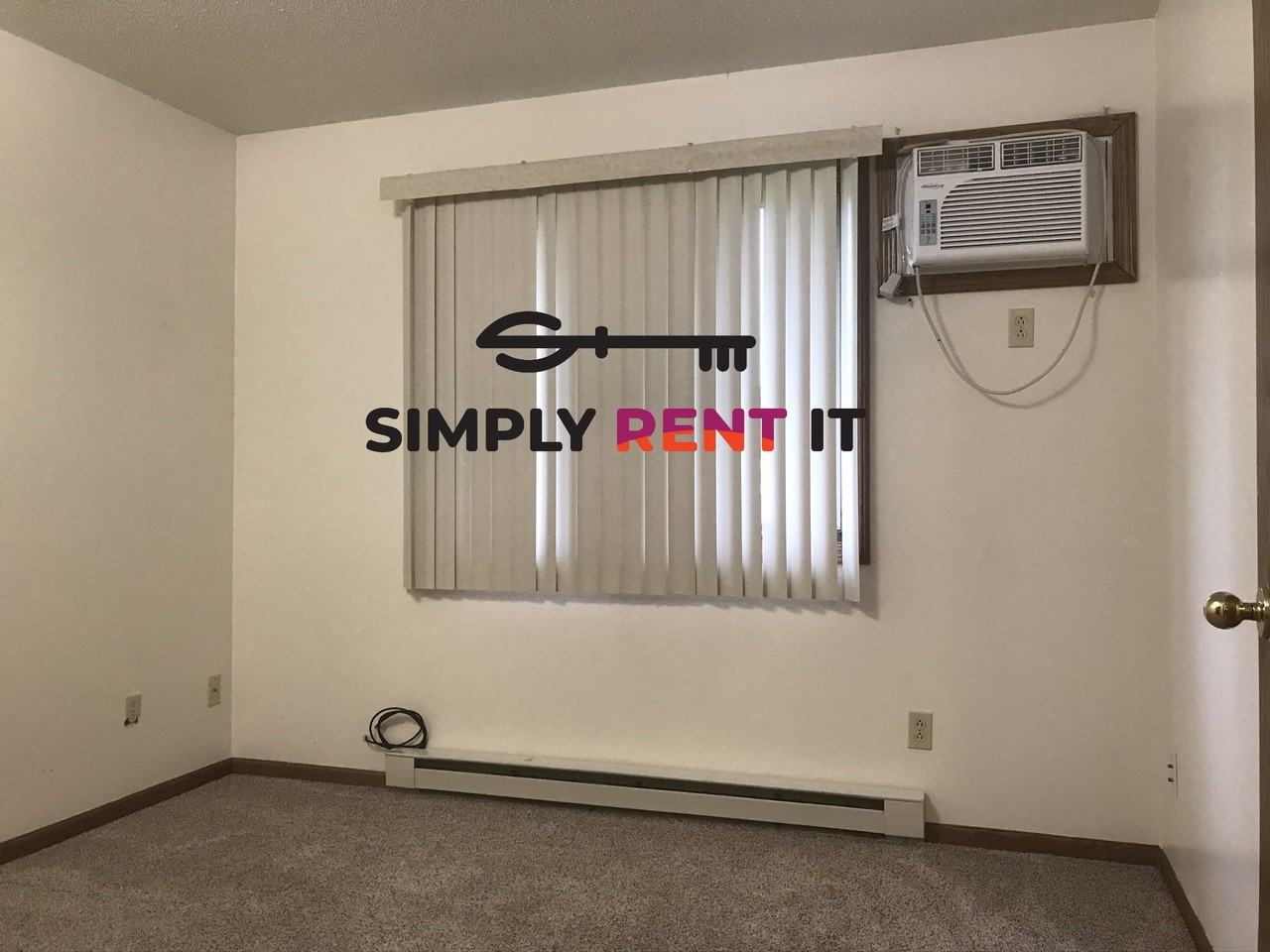 625 4th St - Photo 7 of 15