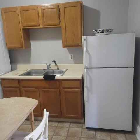 120 S Liberty St - Photo 3 of 10