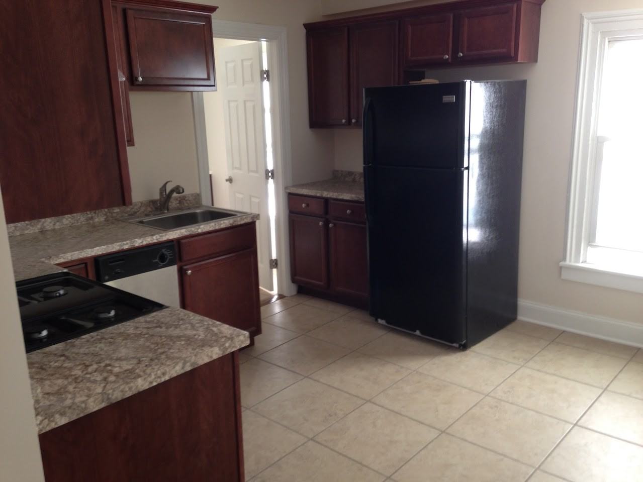 264 Union St #A - Photo 5 of 10