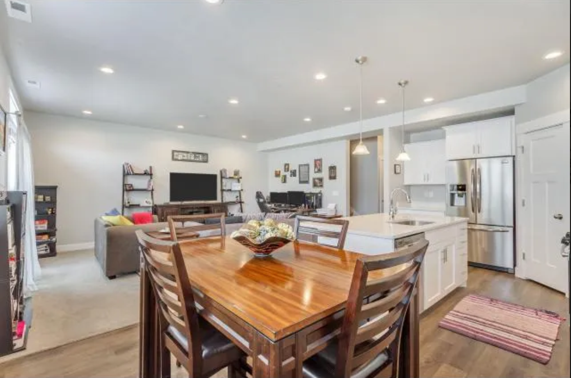 4435 Cross Creek Rd - Photo 4 of 13