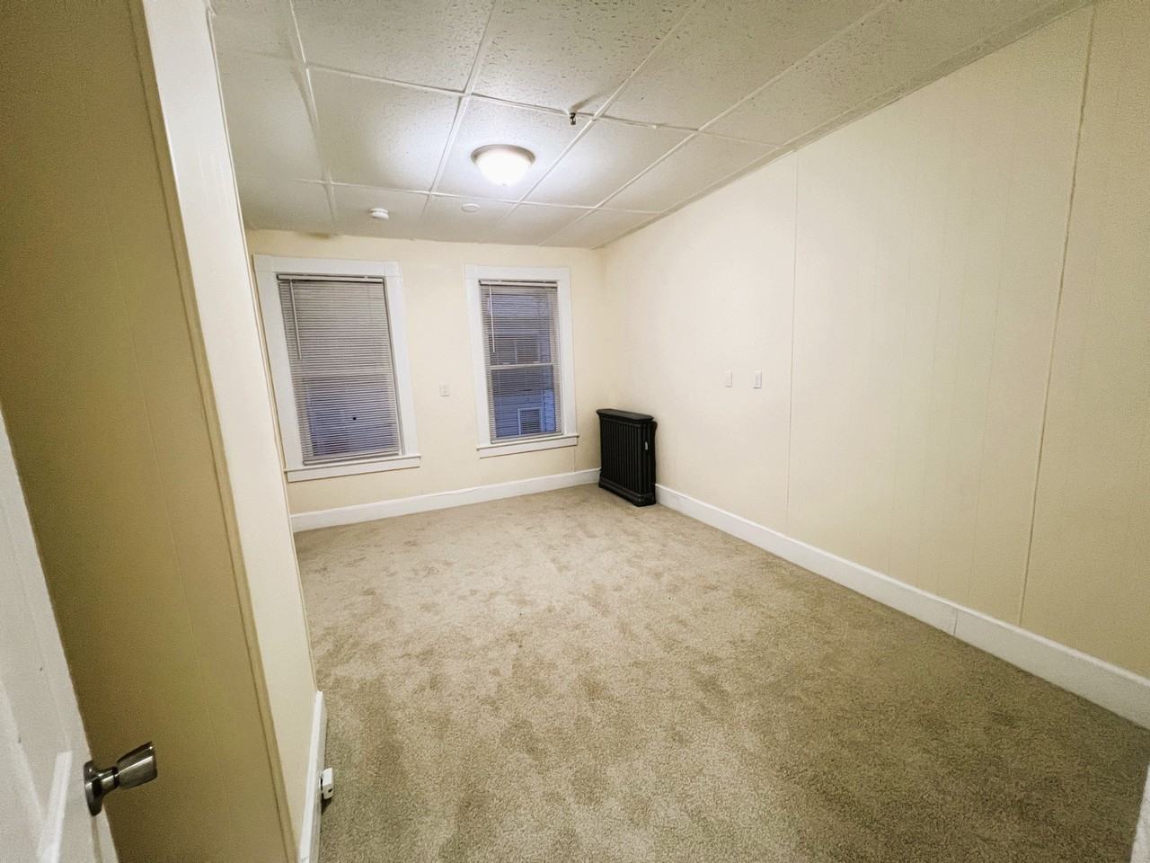 348 Walker St #R4 - Photo 3 of 11