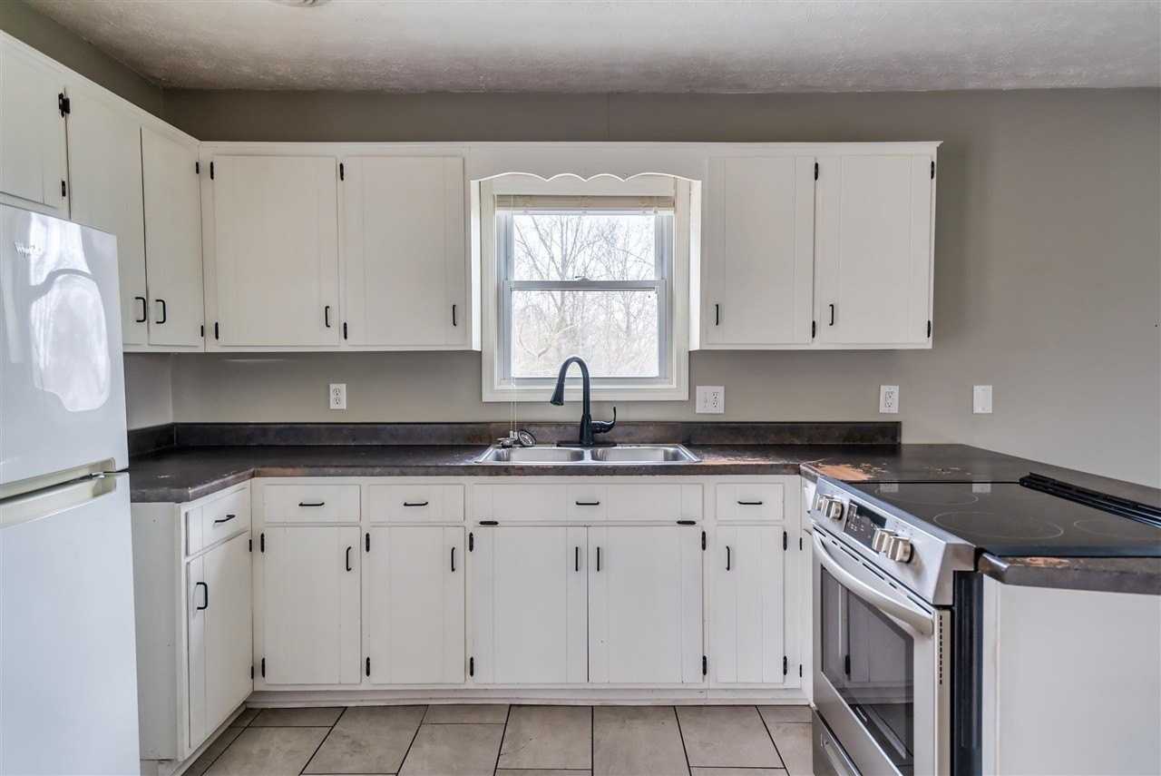 2426 Lewisburg Rd - Photo 7 of 26