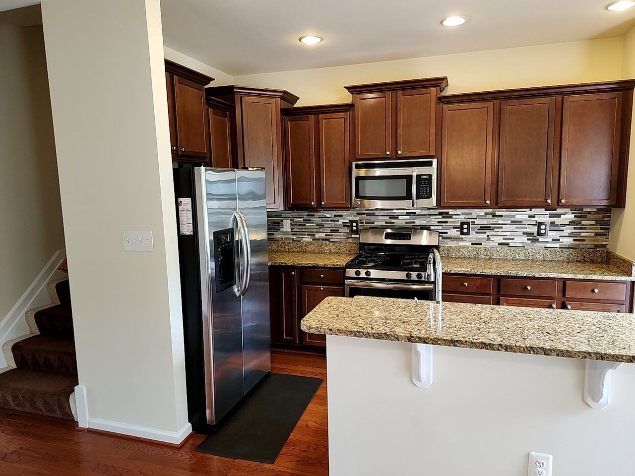 2941 Sedgemore Pl - Photo 2 of 28