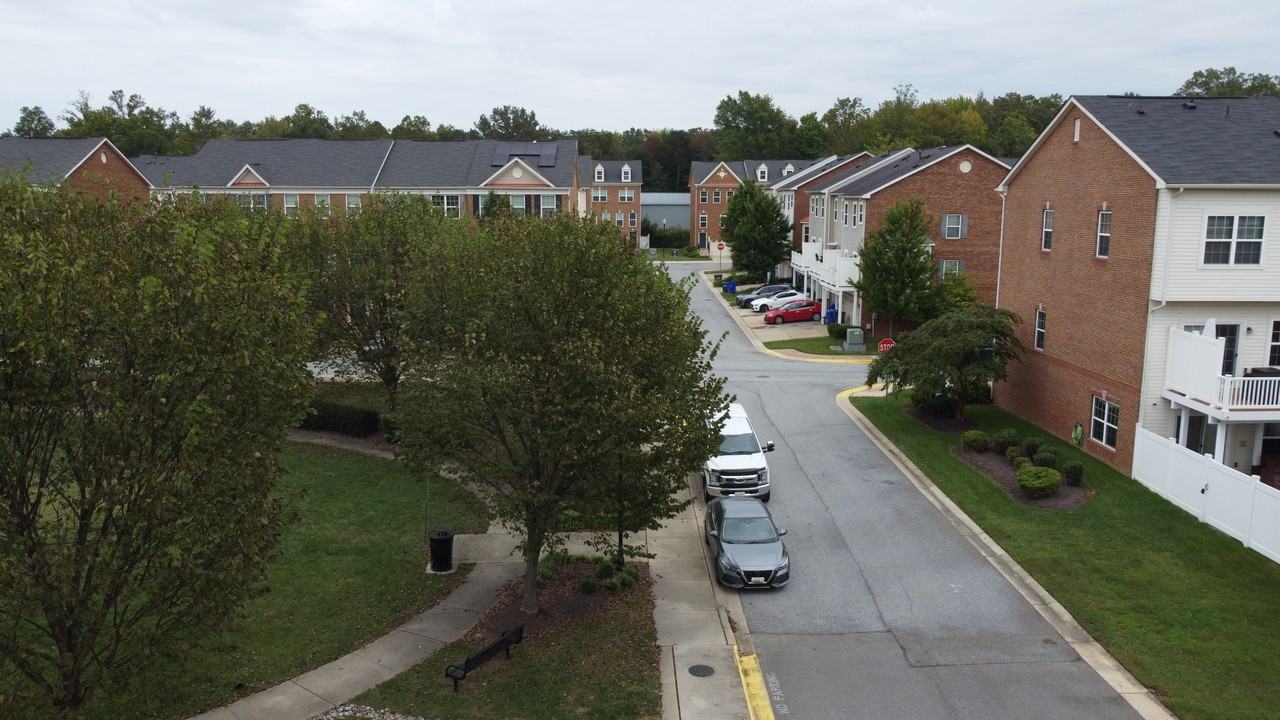 2941 Sedgemore Pl - Photo 6 of 28