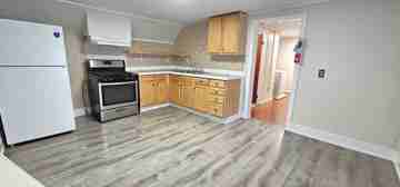 featured image of 216 N Champlain St