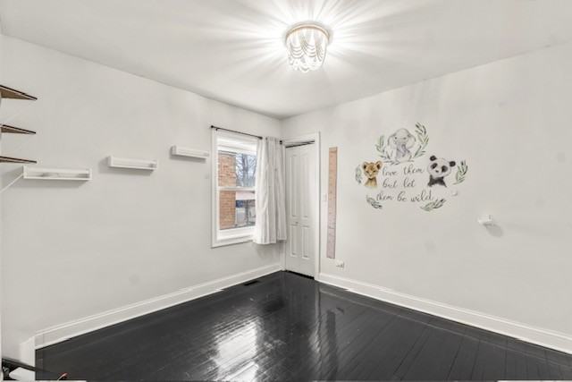 5205 S Luna Ave - Photo 2 of 10