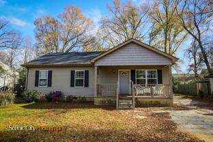 1914 Dupont St - Photo 1 of 1