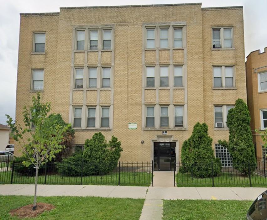 8058 S Hermitage Ave