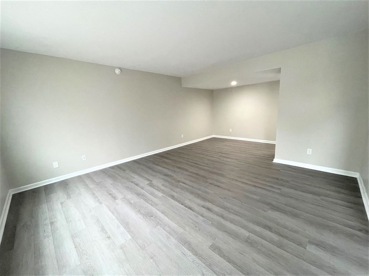 107 Villa Dr - Photo 2 of 22