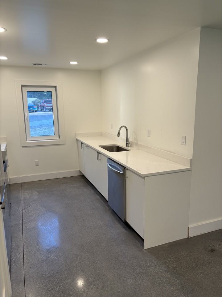 14 Powder House Rd #2 - Photo 5 of 7