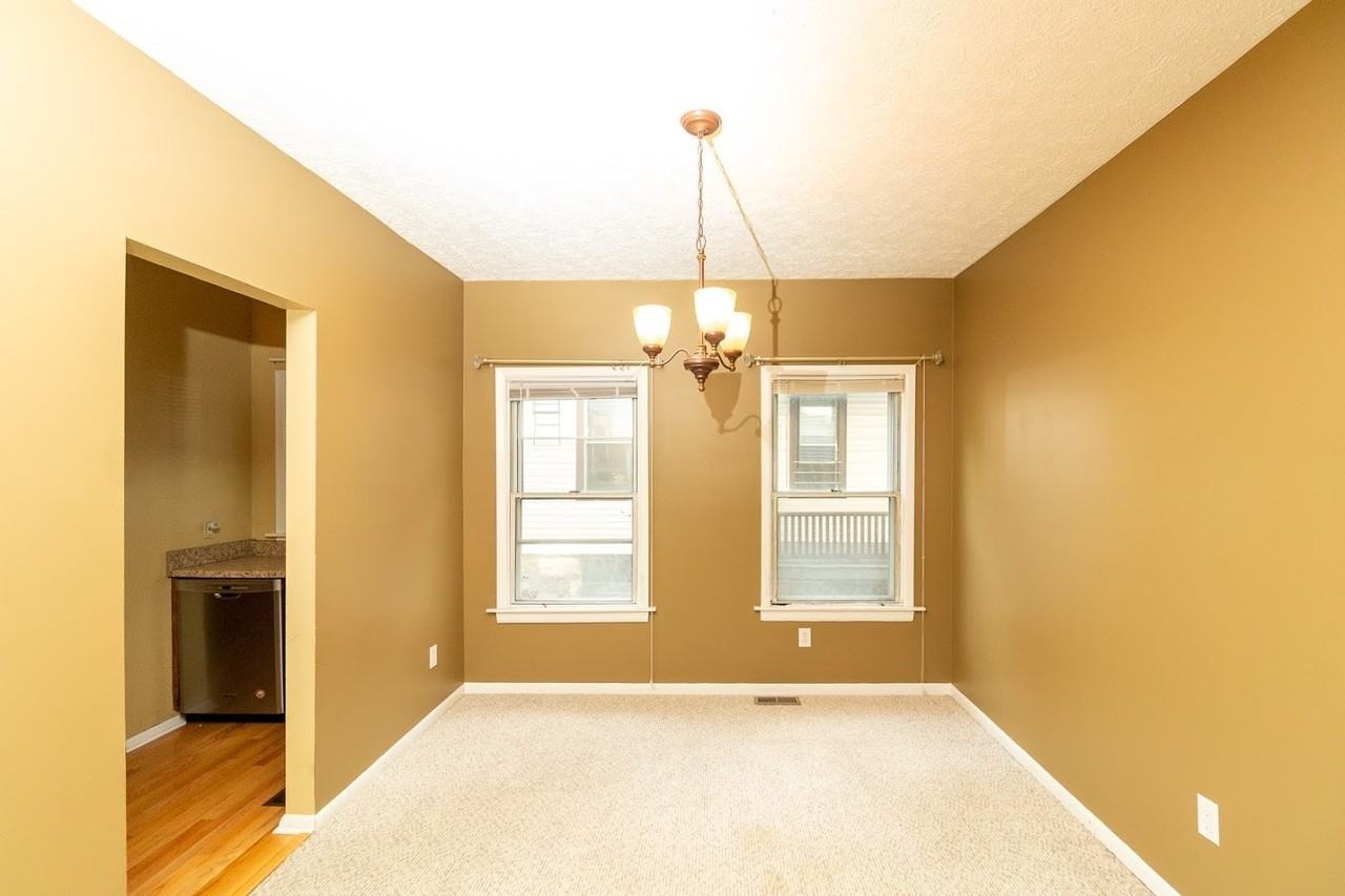 461 Averill Ave - Photo 3 of 18