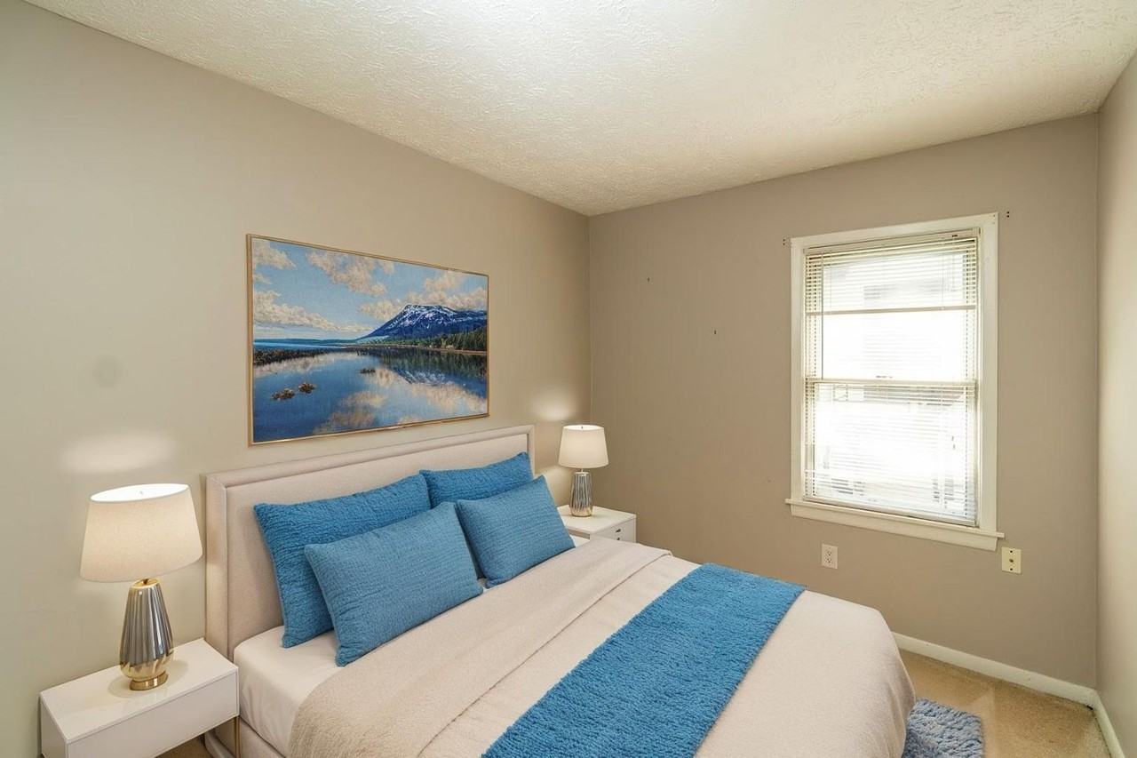 461 Averill Ave - Photo 5 of 18