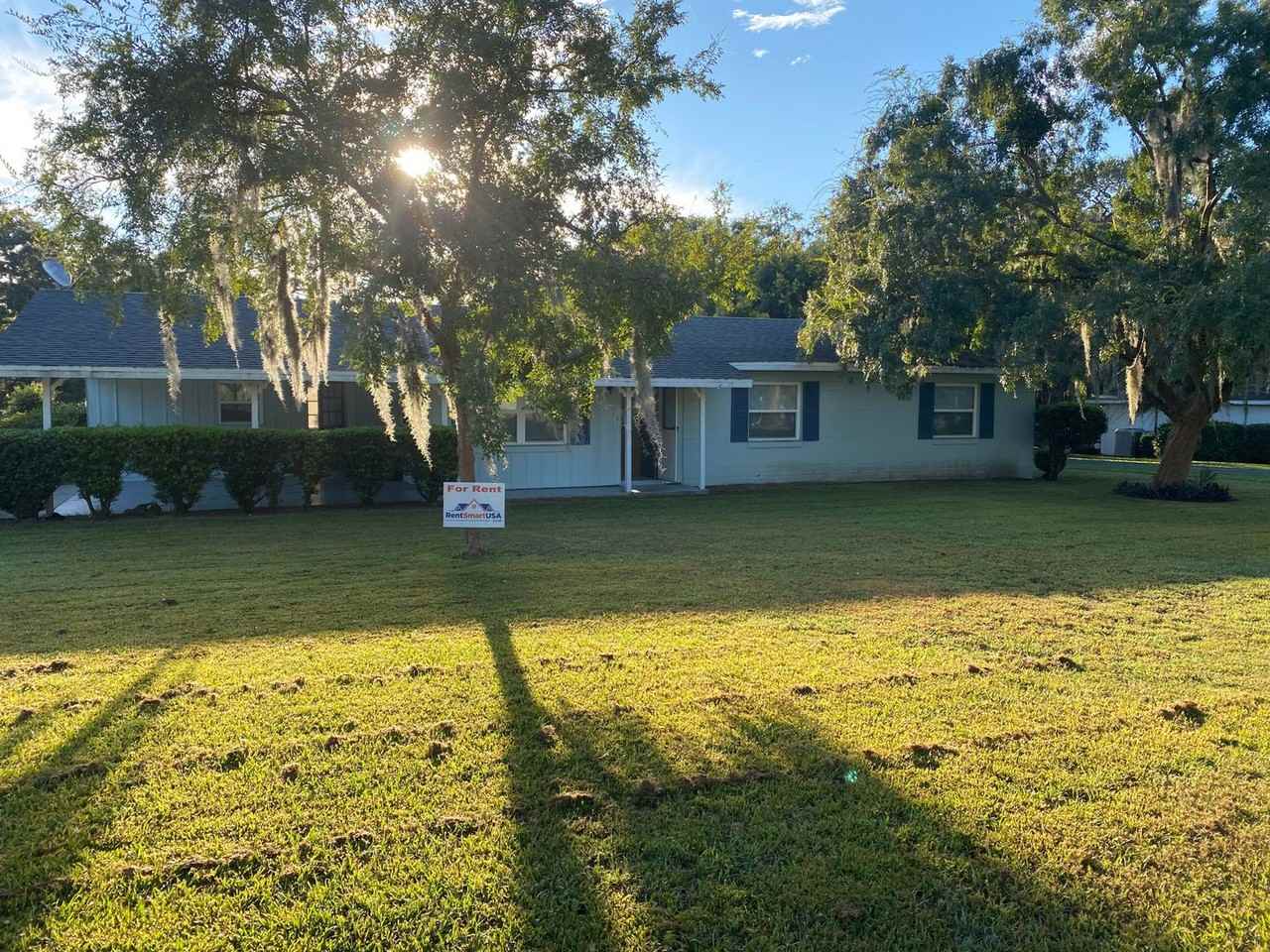 1401 E Crooked Lake Dr